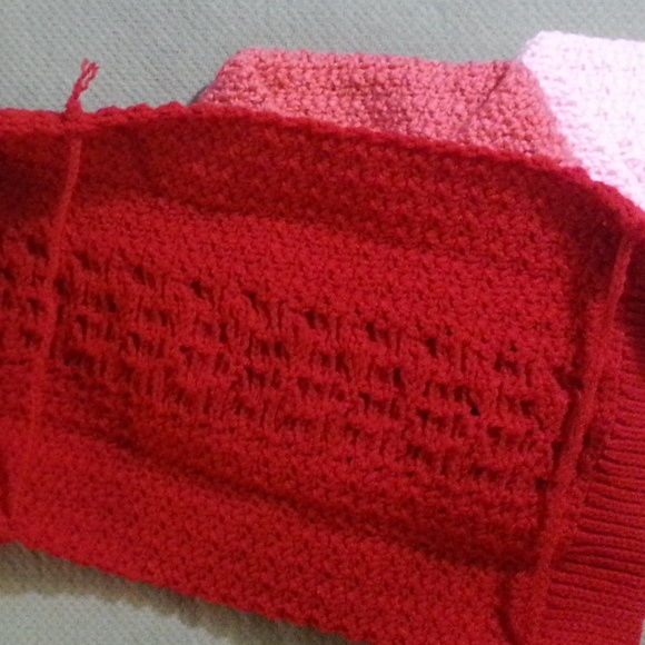 Scarf, Cowl - Picture 3 of 3